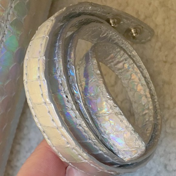 Auth Brand New Nancy Gonzalez GENUINE PYTHON silver mirror Gotham clutch + strap - Picture 13 of 14